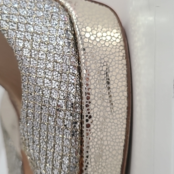 Jimmy Choo Gold High Heels - Picture 5 of 7